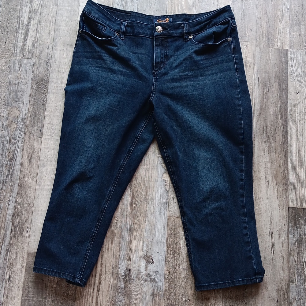 EUC! Seven7 Skinny Crop Jeans 16